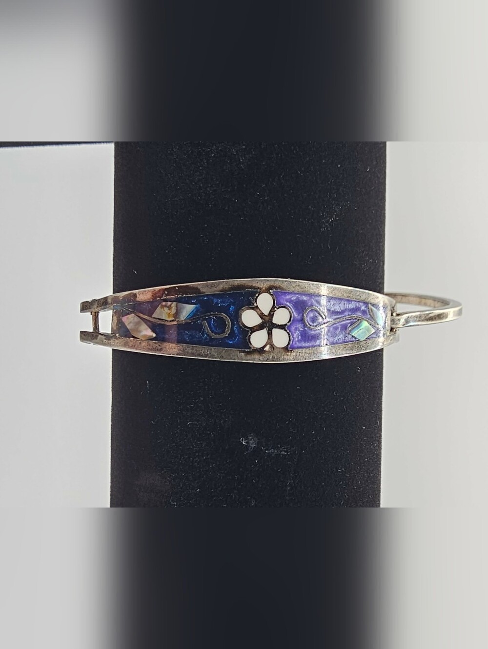Mexican Sterling Silver Abolone & Pearl With A Flower Accent Bangle